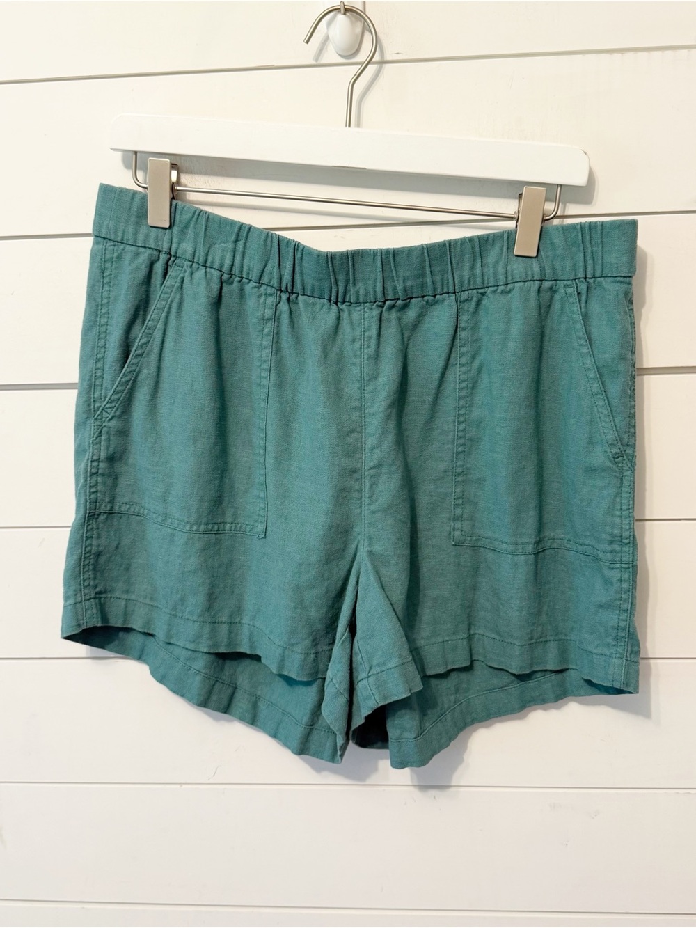 J.Crew | Women’s Pull-On Green Linen Blend Shorts Size Medium